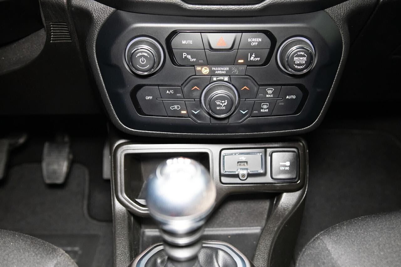 Jeep Renegade 1.6 Multijet 130cv BLACKEAGLE