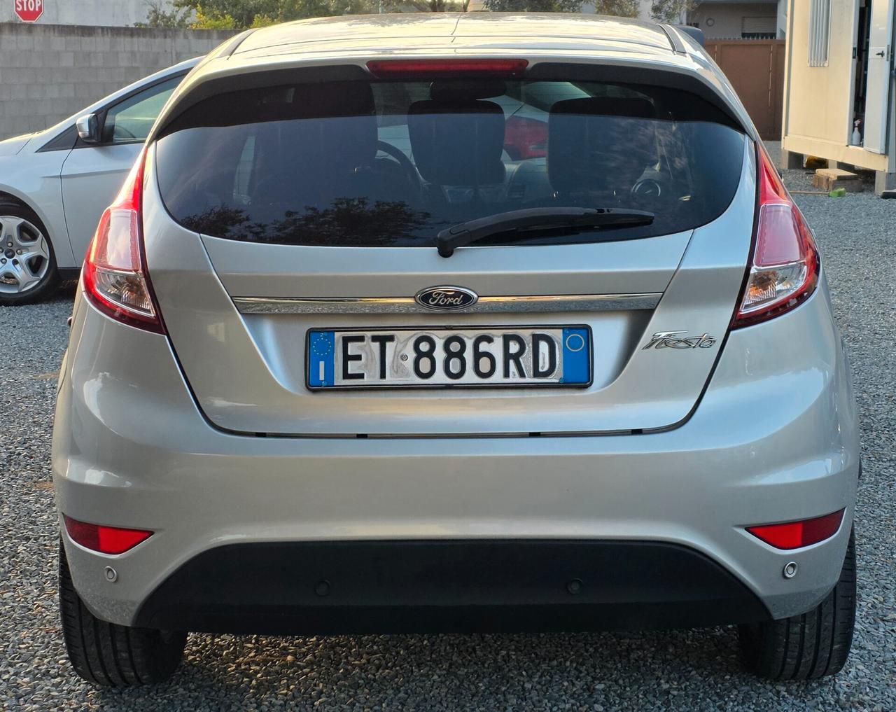 Ford Fiesta 1.5 TDCi 75CV 5 porte Titanium