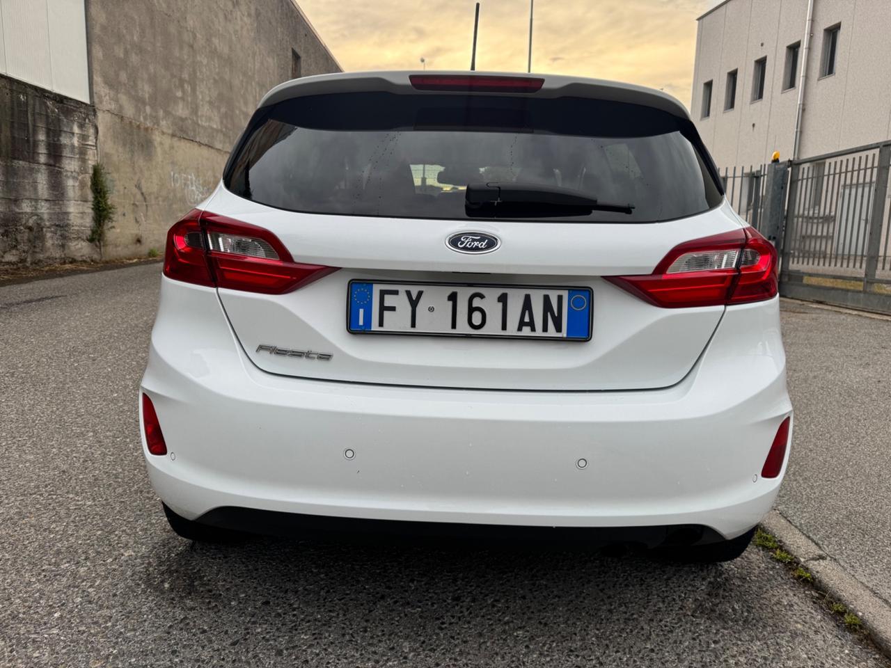 Ford Fiesta 1.1 benzina idonea ai neopatentati