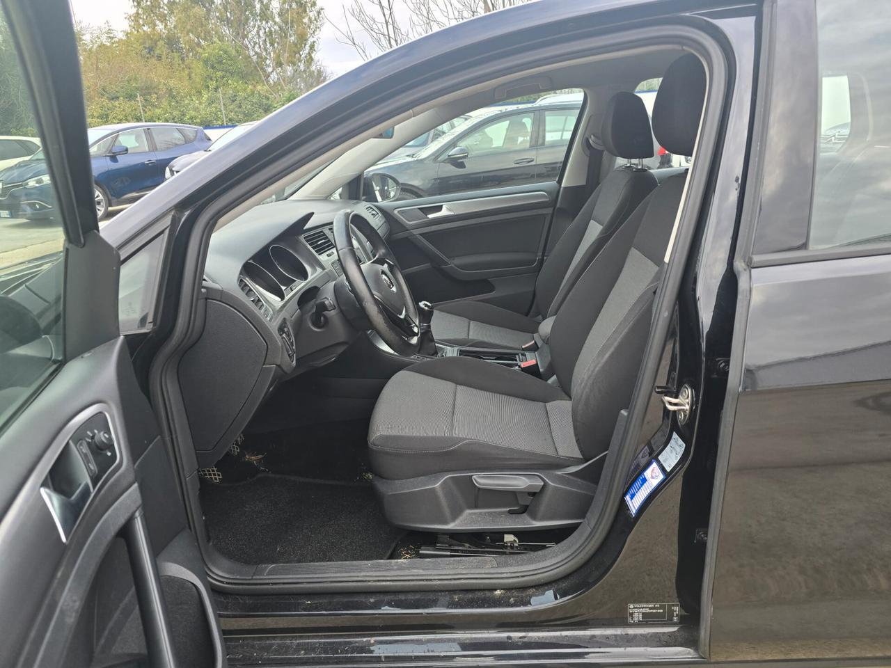 Volkswagen Golf 1.6 TDI 5p. Trendline BlueMotion Technology