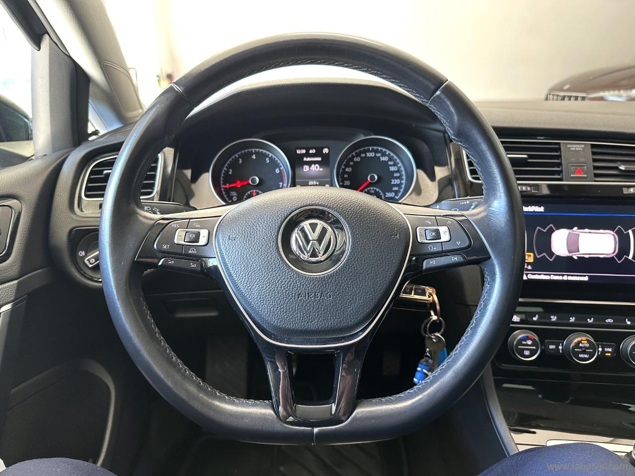 VOLKSWAGEN Golf 7.5 1.5 TSI ACT 5p. R-LINE BMT