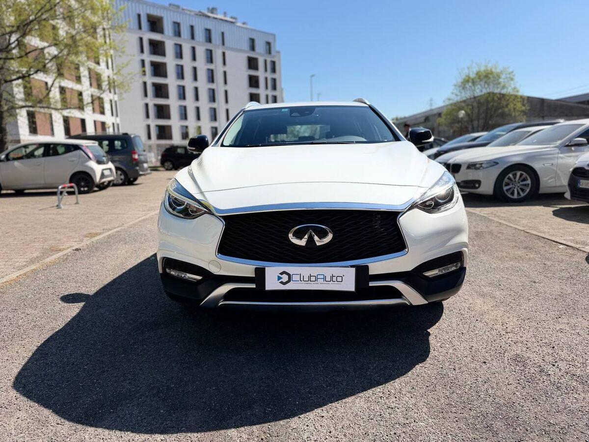 Infiniti QX30 2.2d Premium awd dct