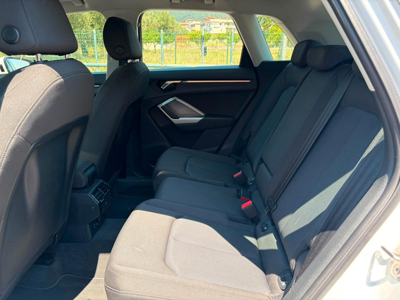 Audi Q3 II 2019 35 2.0 tdi Business Advanced s-tronic