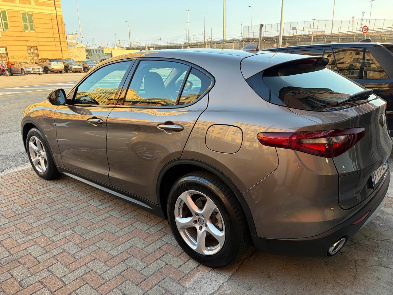 Alfa Romeo Stelvio 2.2 Turbodiesel 180 CV AT8 Q4 Super