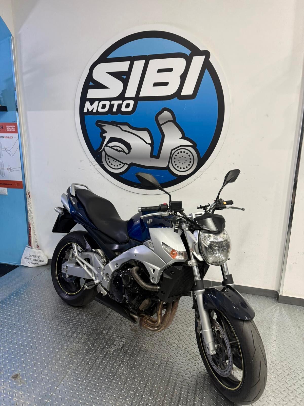 Suzuki GSR 600