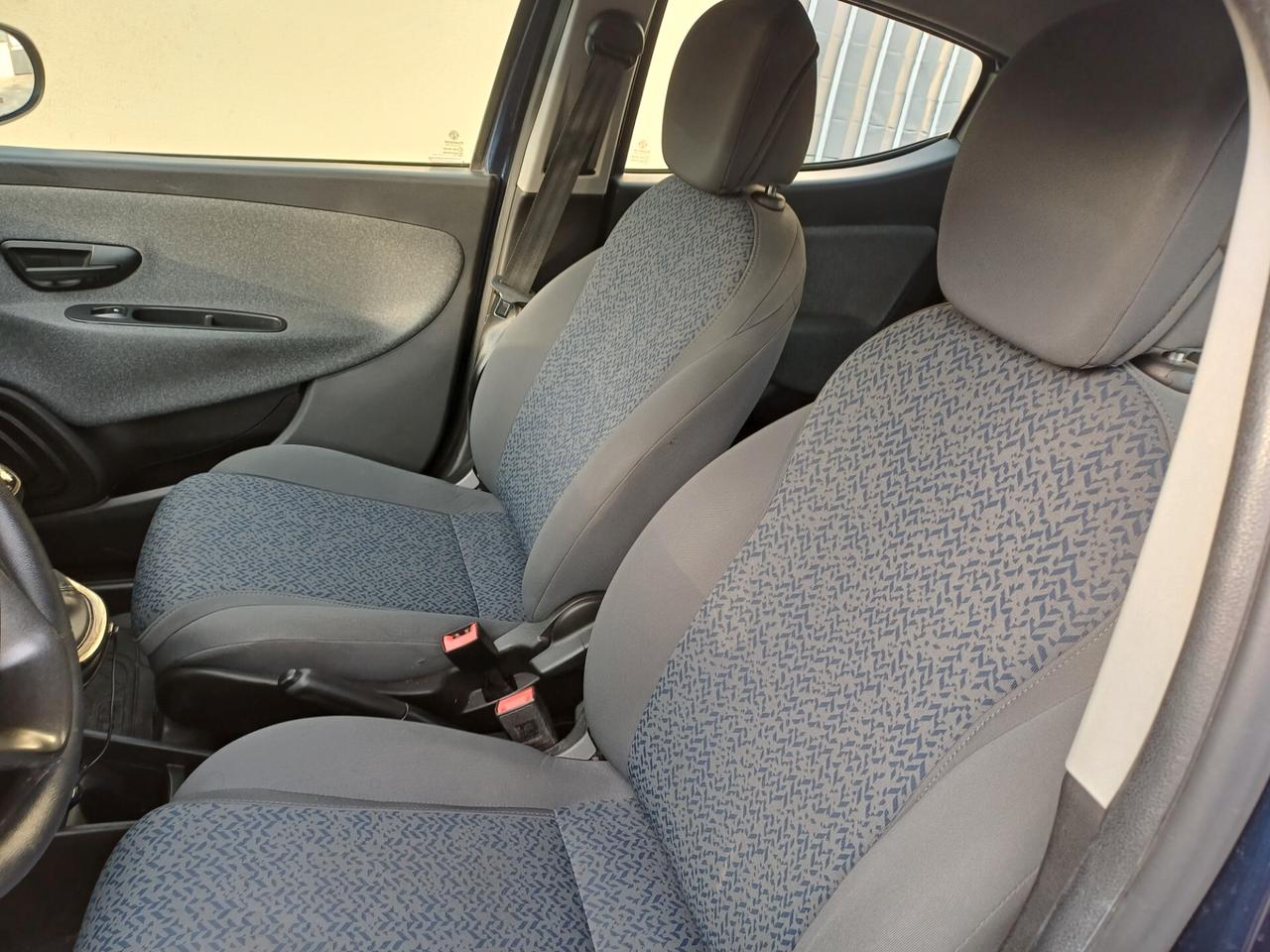 Lancia Ypsilon 1.0 (prezzo reale)