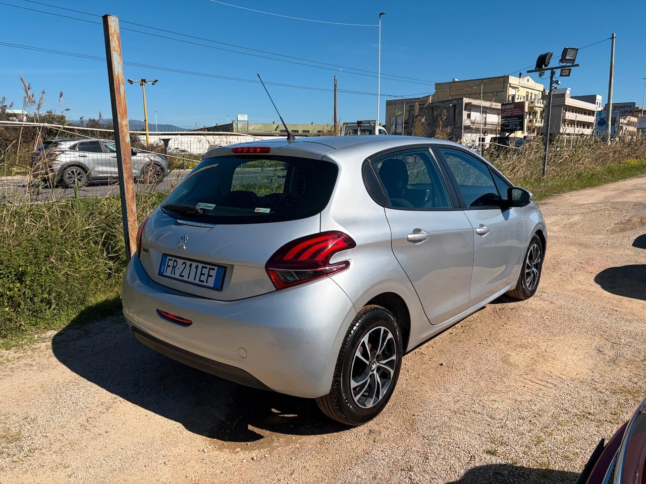 PEUGEOT 208 1.6 BLUEHDI 75CV ANNO 2018 ADATTA NEOPATENTATI