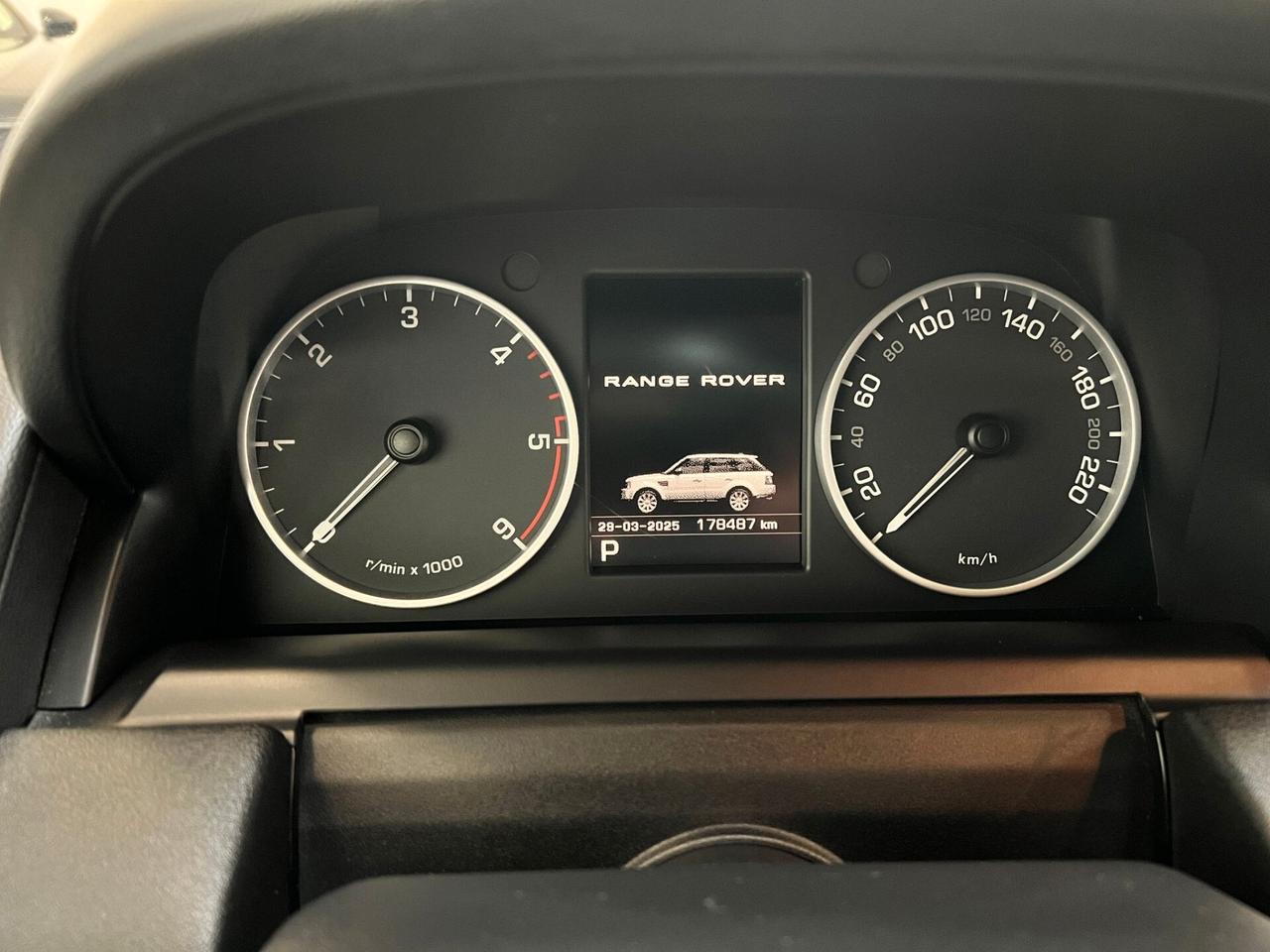 Land Rover Range Rover Sport 3.0 SDV6 HSE
