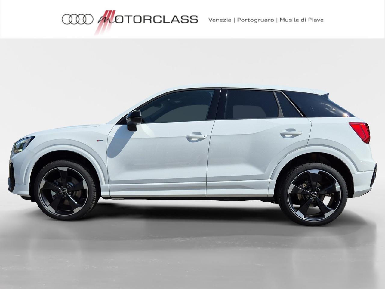 Audi Q2 35 1.5 tfsi identity black
