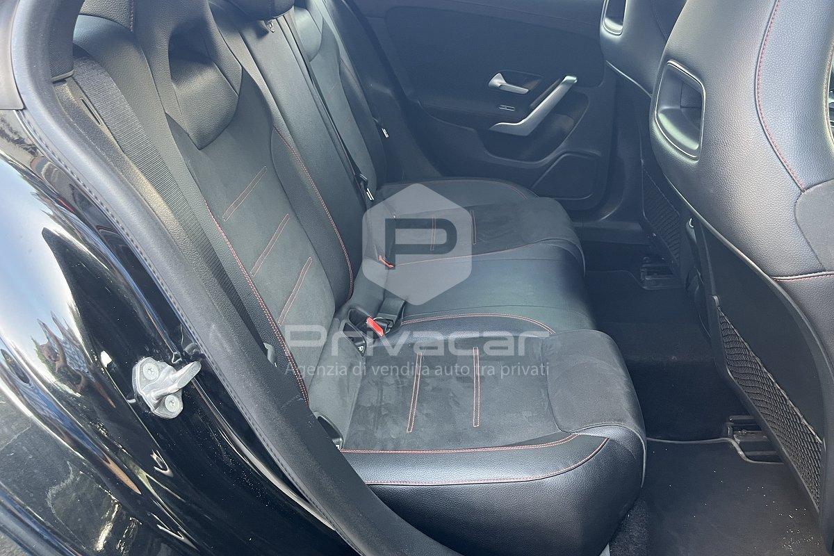 MERCEDES CLA 200 d Automatic Premium