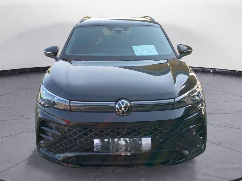 Volkswagen Tiguan 2.0 TDI 142KW SCR R-Line DSG 4MOTION DCC HEAD-UP CAMERA