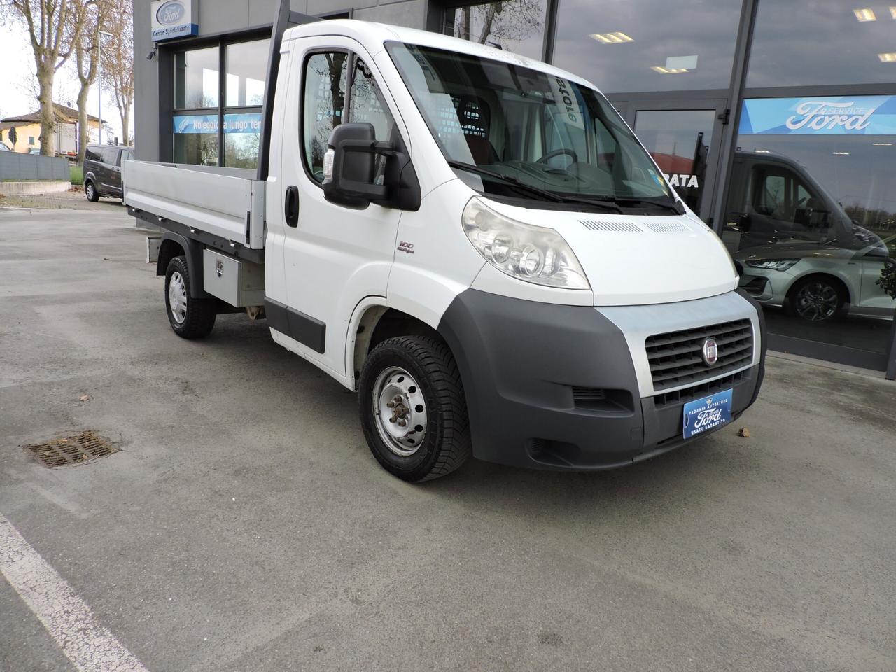 Fiat Ducato cassonato passo corto ruota singola trazione anteriore 2.2 TDi