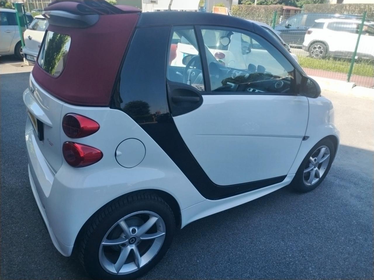 Smart ForTwo 1000 62 kW cabrio pulse