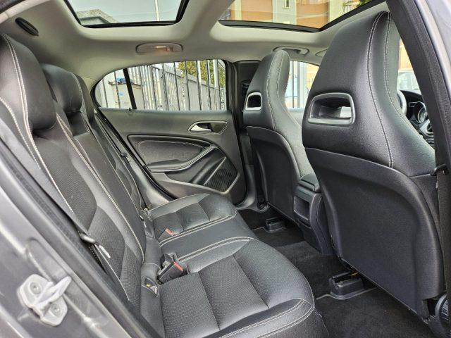 MERCEDES-BENZ GLA 180 122 CV