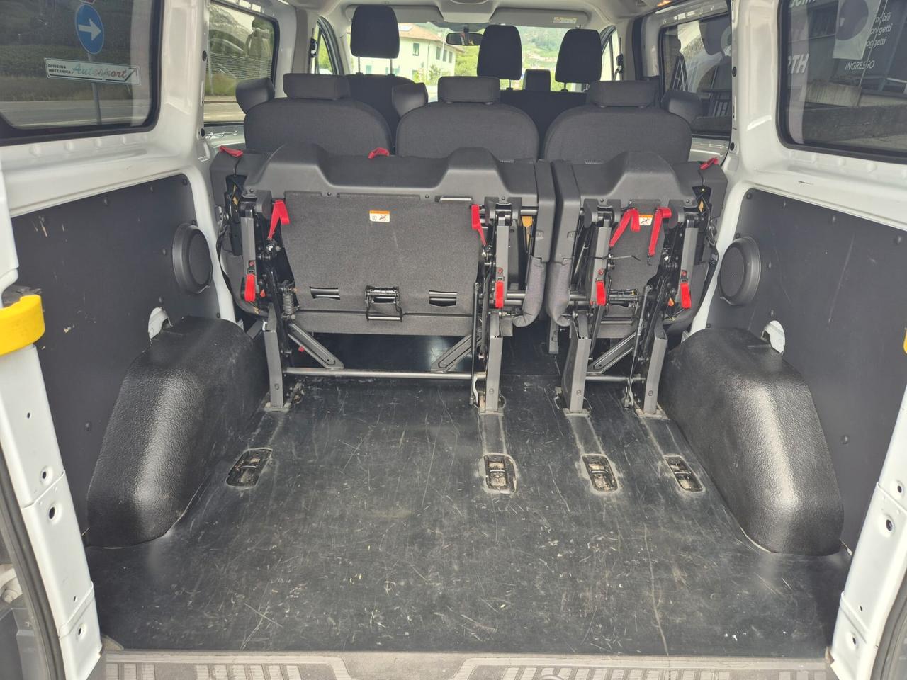 FORD TRANSIT 9 POSTI ''GANCIO TRAINO''