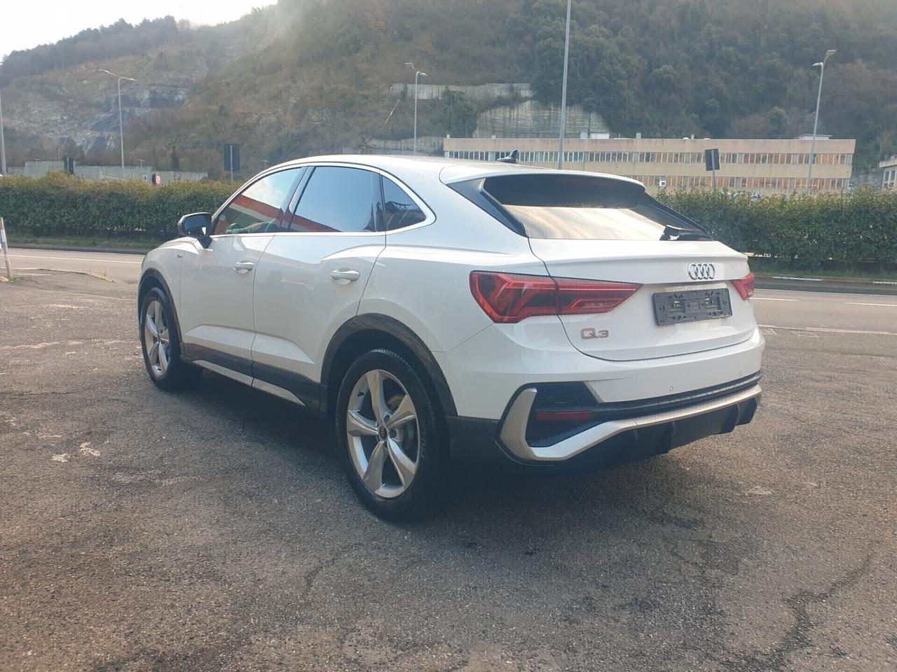 Audi Q3 SPB 35 TFSI S tronic line