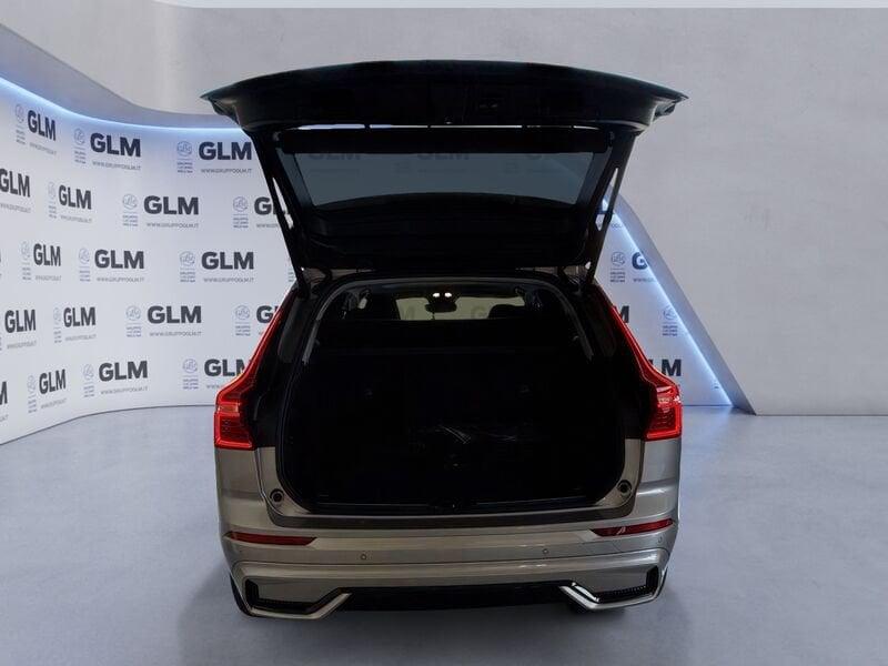 Volvo XC60 T6 Plug-in hybrid AWD automatico Plus Dark