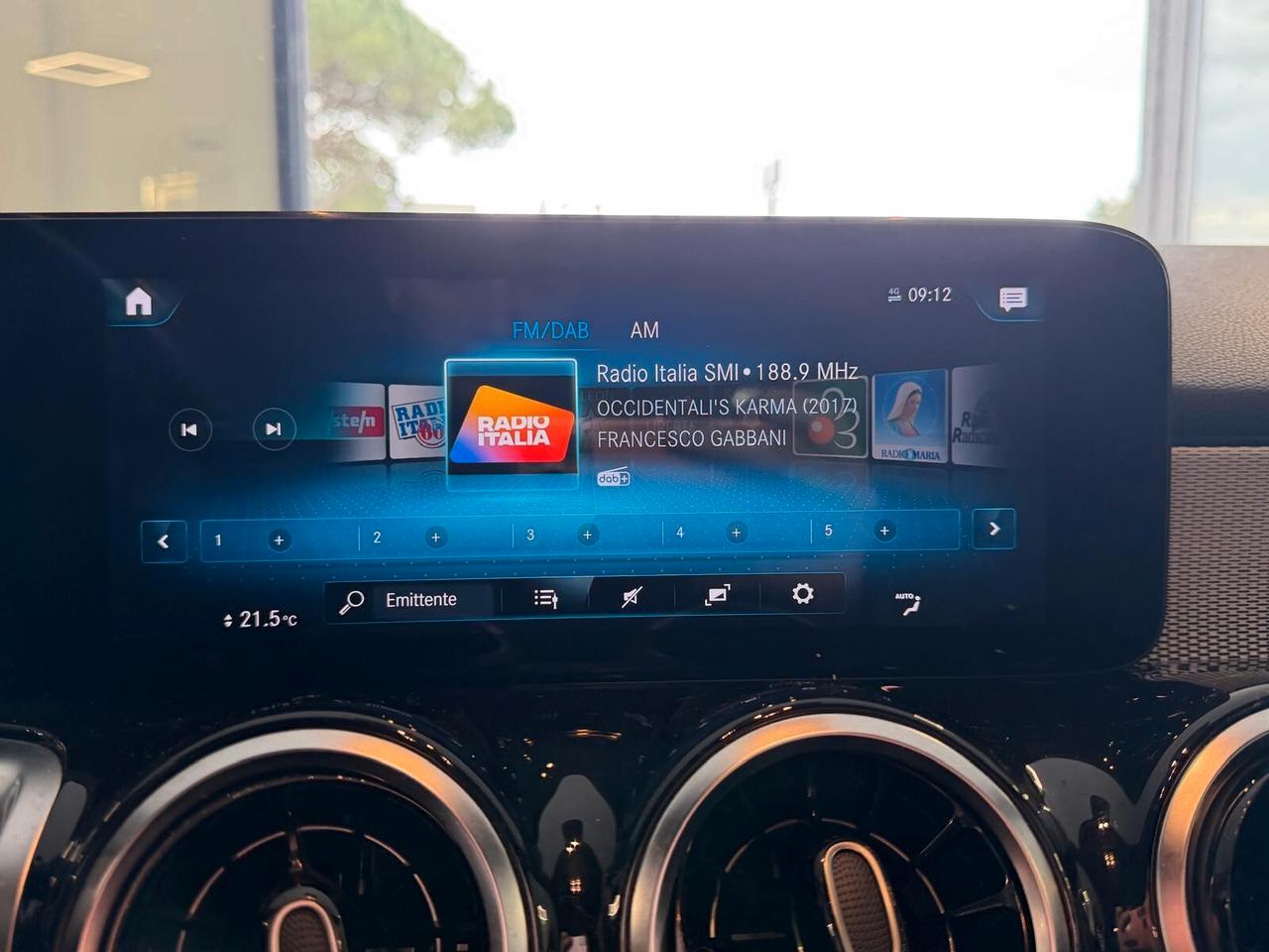 MERCEDES-BENZ GLB 180D SPORT 2.0 116CV PELLE NAVI CAM ANNO 2021