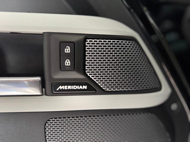 LAND ROVER Defender 110 3.0D I6 250 CV AWD X-DYNAMIC SE *GANCIO*UNIP