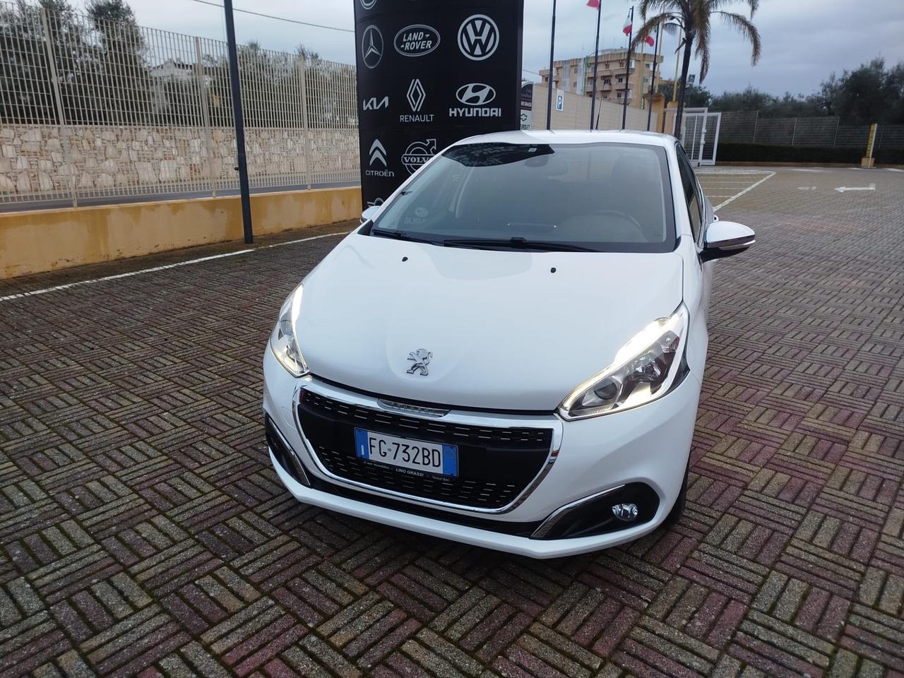 Peugeot 208 BlueHDi 75 5 porte Allure