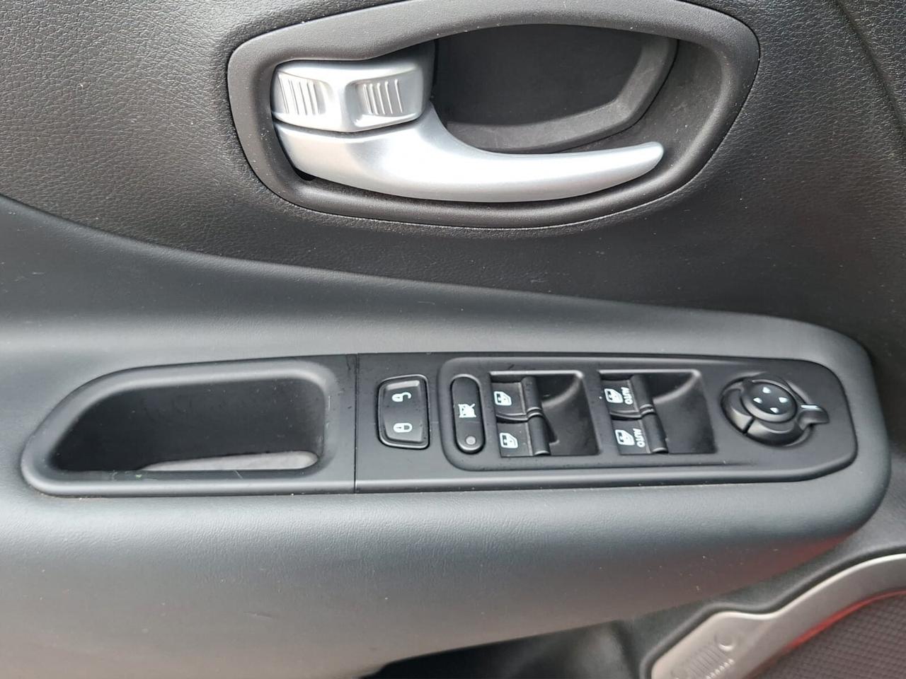 Jeep Renegade 1.5 Turbo T4 MHEV Limited