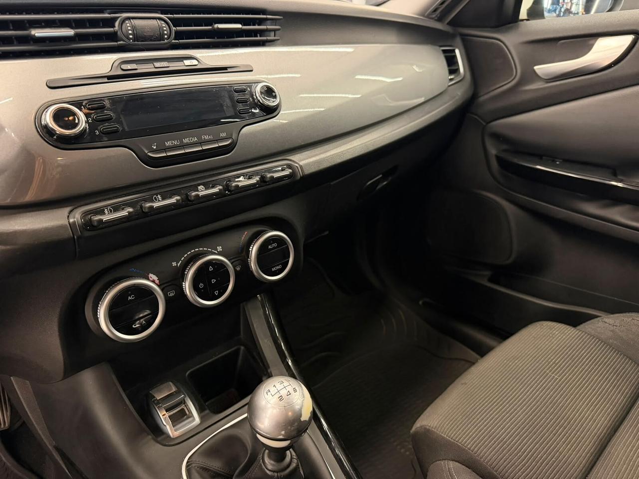 Alfa Romeo Giulietta 1.6 JTDm 105 CV -KM CERTIFICATI-PERMUTE-12 MESI GARANZIA