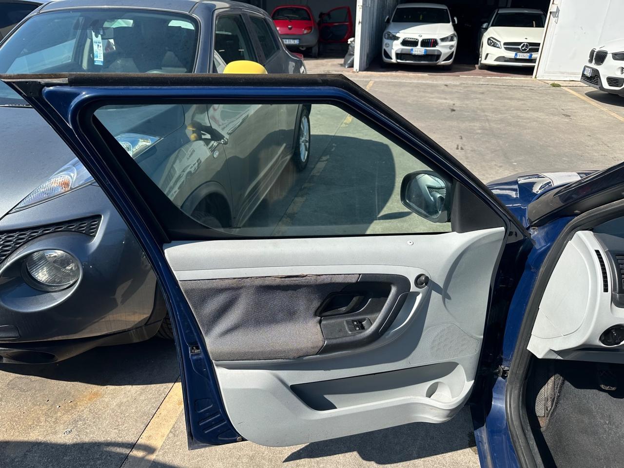 Skoda Roomster 1.2 TSI 86CV Style SOLO 60.000 KM