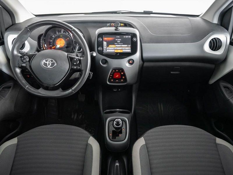 Toyota Aygo Aygo Connect 1.0 VVT-i 72 CV 5 porte x-play MMT