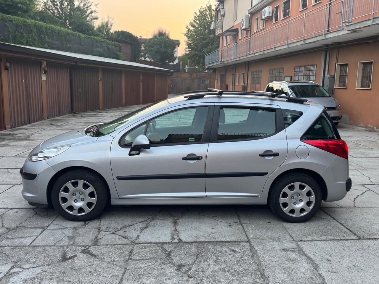 Peugeot 207 1.4 8V 75CV 5p. NO ARIA CONDIZIONATA