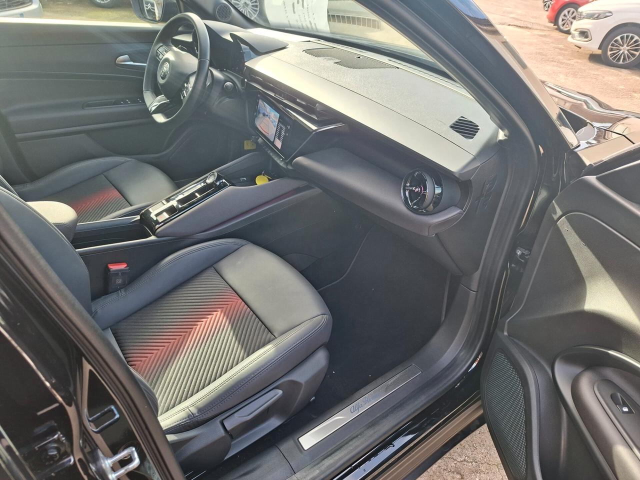 Alfa Romeo Junior 1.2 136 CV Hybrid eDCT6 Speciale