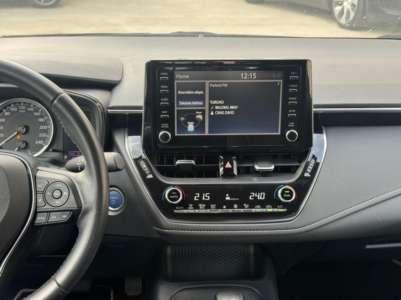 Toyota Corolla 1.8h Active cvt