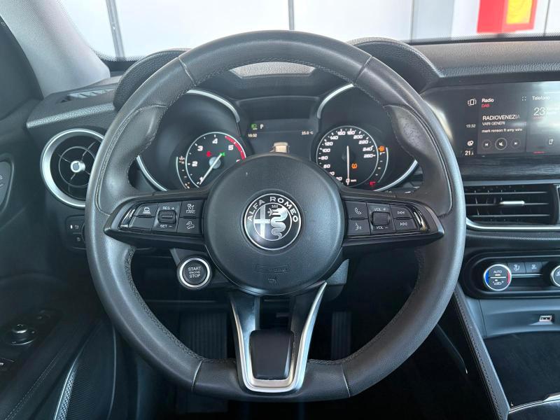 Alfa Romeo Stelvio 2.2 t Business rwd 160cv auto