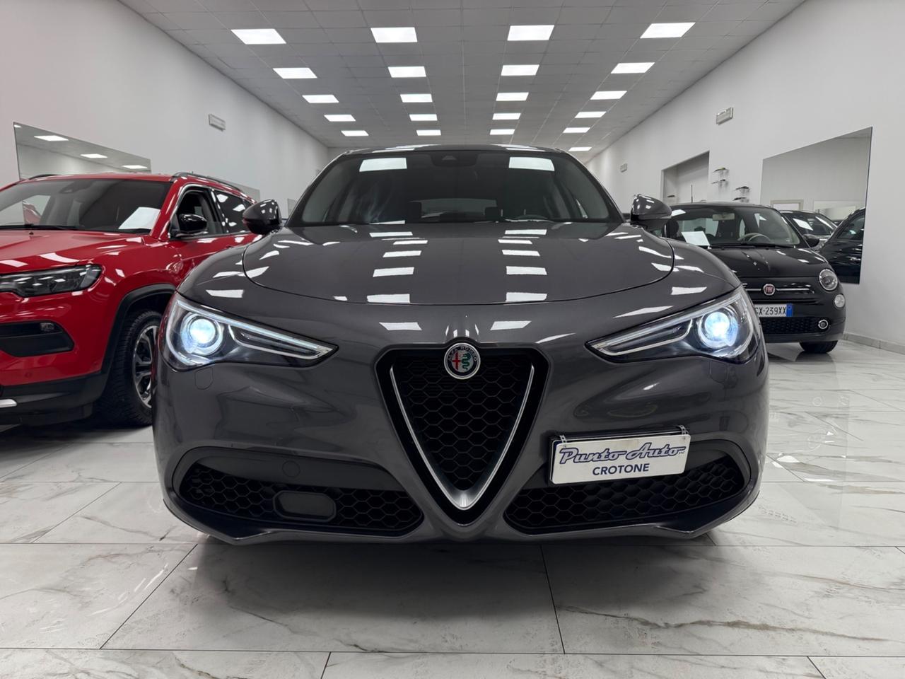 Alfa Romeo Stelvio 2.2 Turbodiesel 160 CV AT8 RWD Super