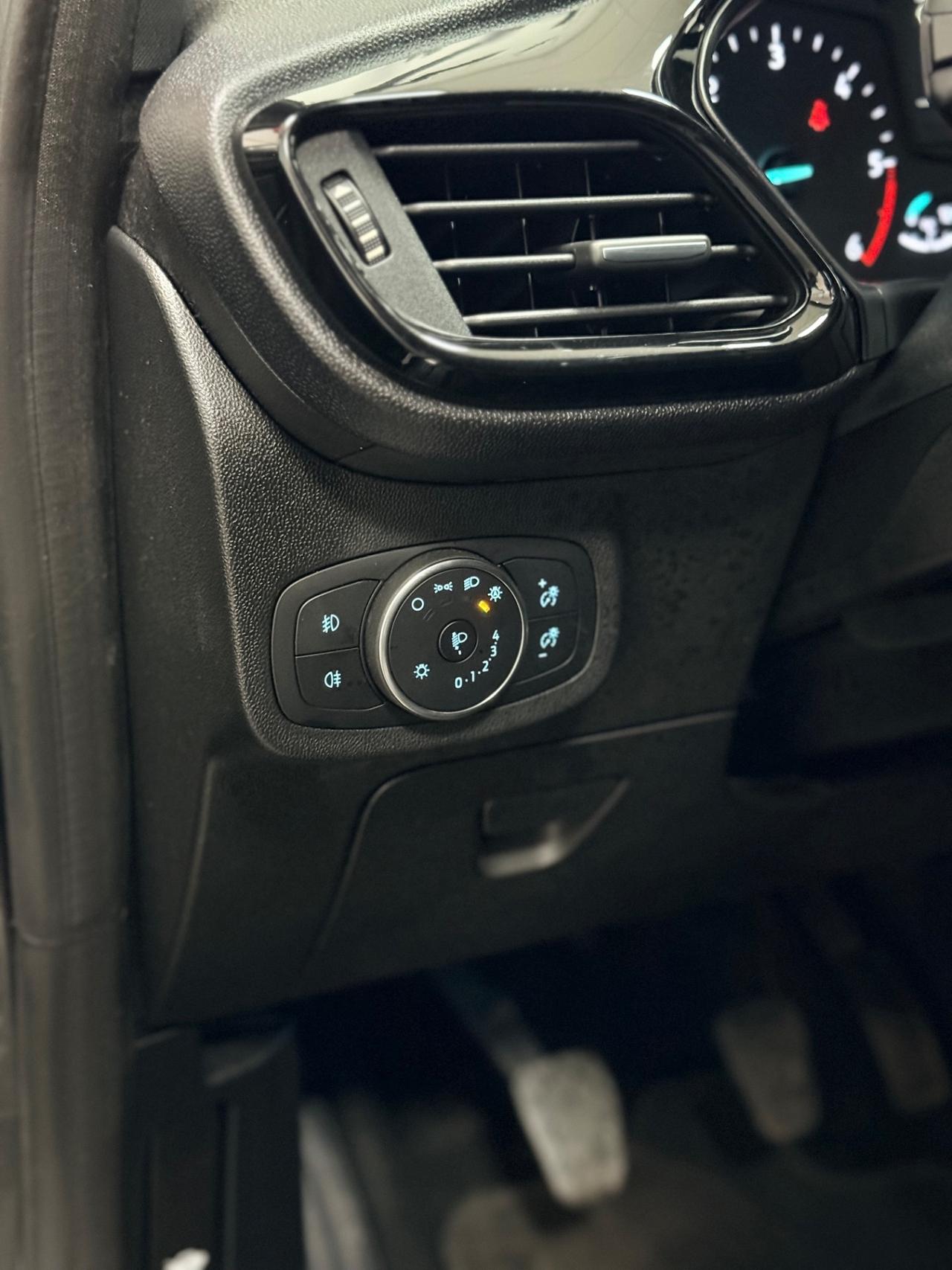 Ford Fiesta Active 1.5 TDCi 86cv 06/2018 NEOPATENTATI EURO 6B