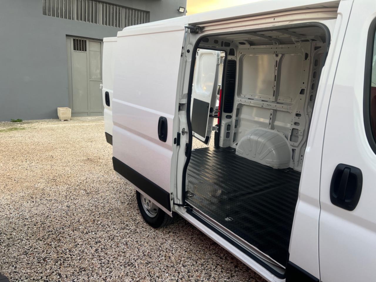 Fiat Ducato 3 posti 2.3 mjt 130cv L1H1