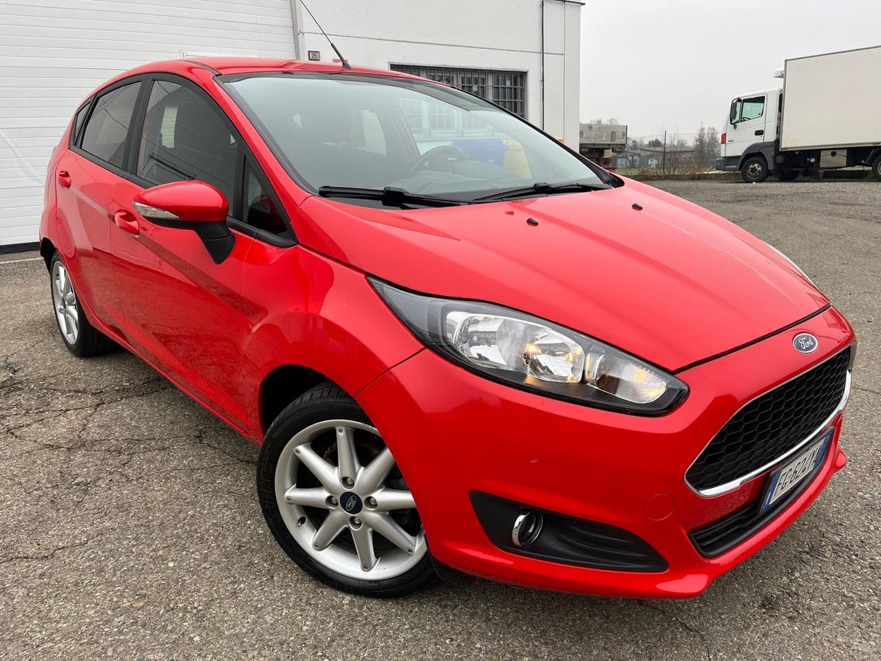 Ford Fiesta 1.2benz 2017 139.000km perfetta per neopatentati