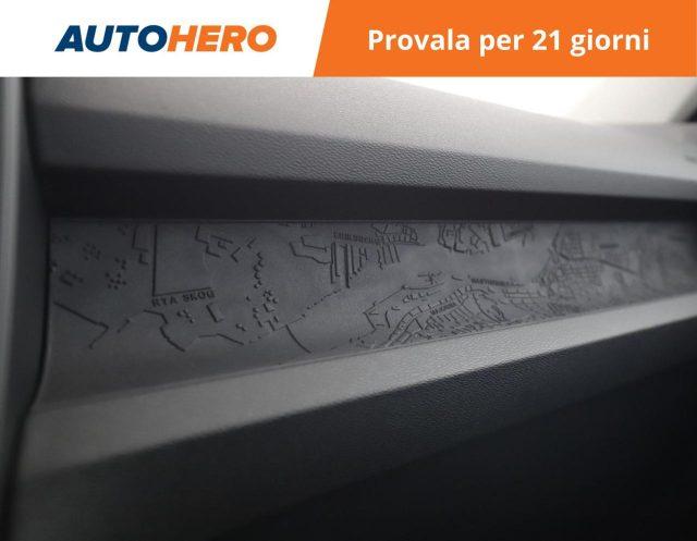 VOLVO XC40 T2 Geartronic Momentum Core