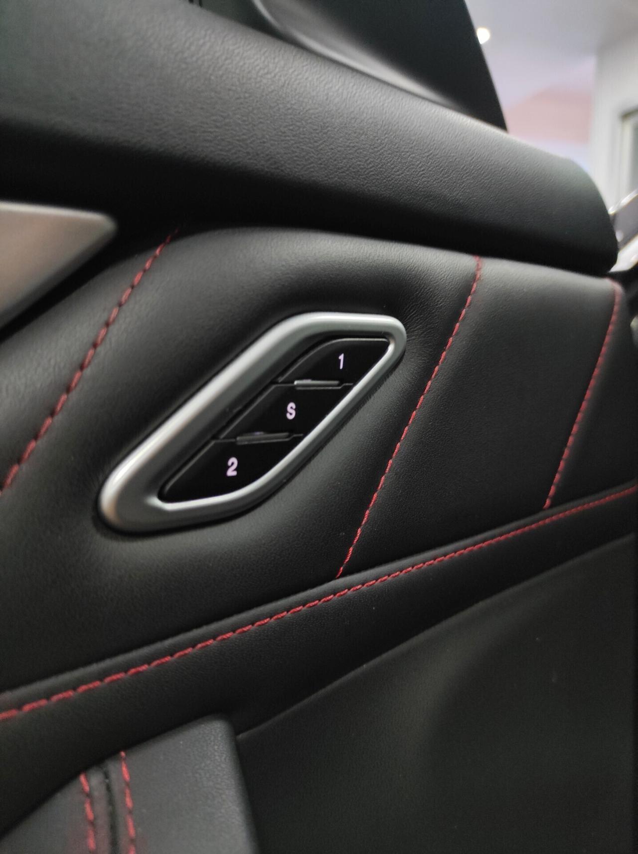 Maserati Levante V6 Diesel 275 CV AWD Gransport Tetto