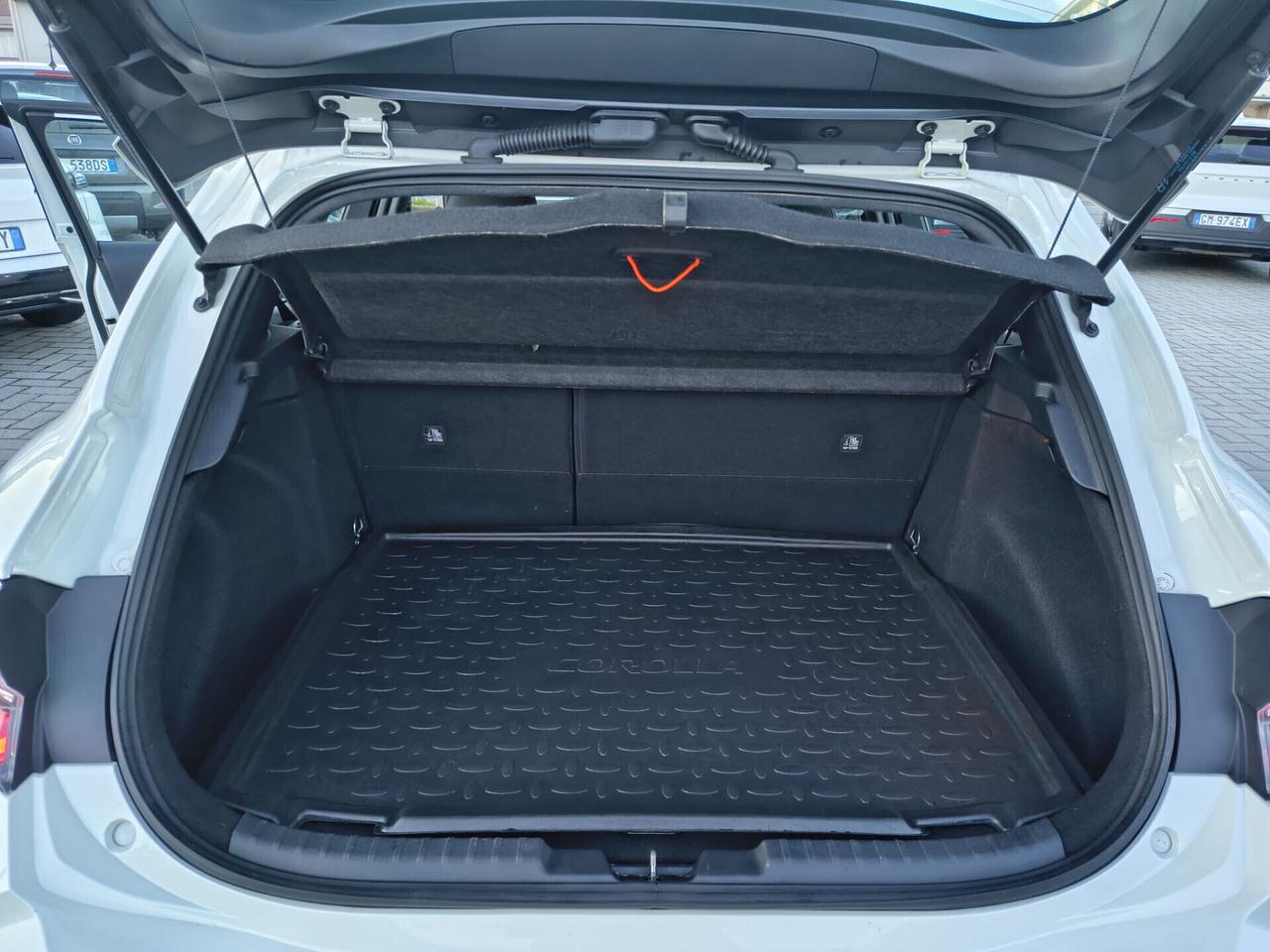 Toyota Corolla 2.0 Hybrid **PREZZO PROMO**