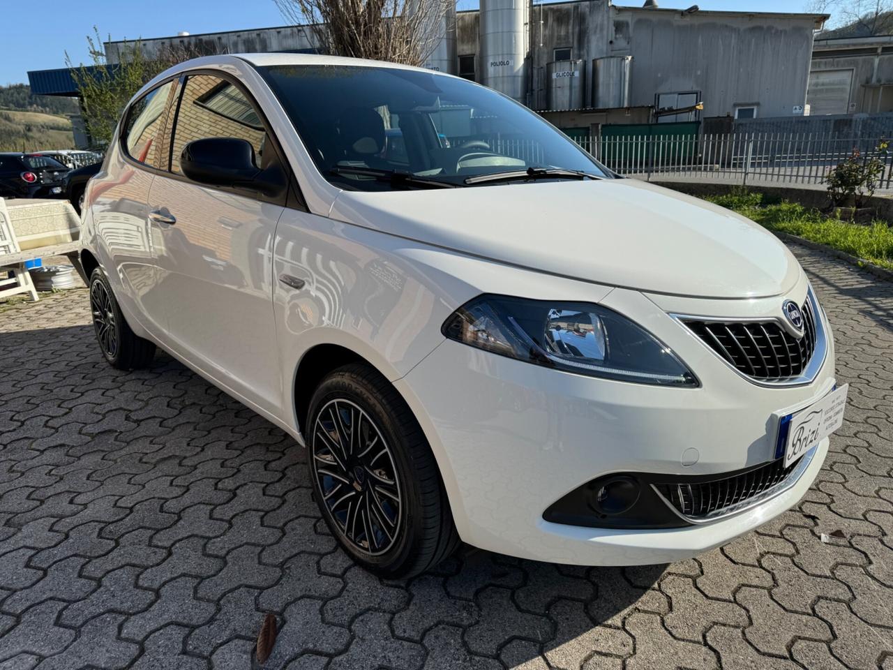 Lancia Ypsilon 1.0 FireFly 5 porte S&S Hybrid Gold