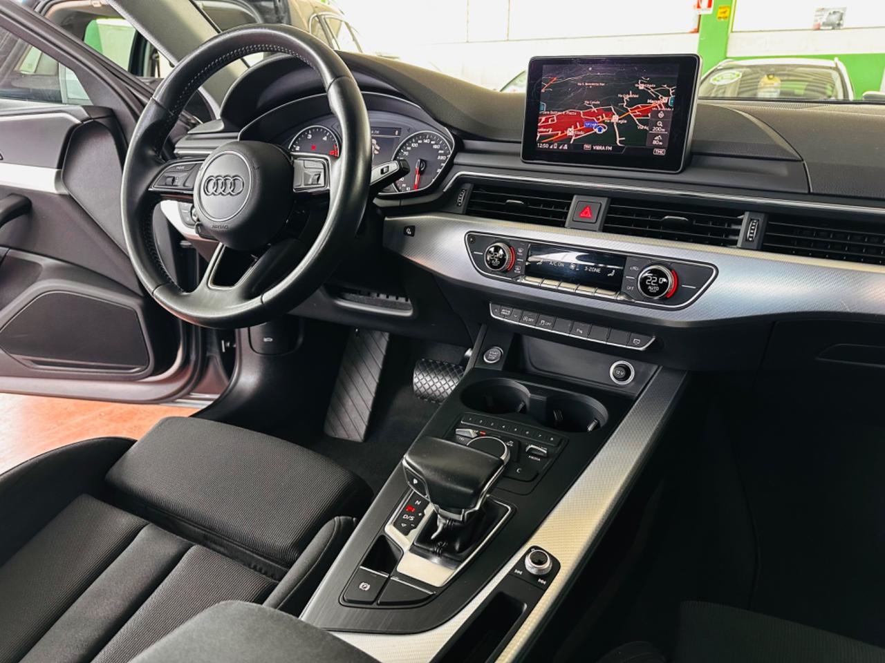 Audi A4 35 TDI 150CV S-Tronic 7Marce F1 S-Line