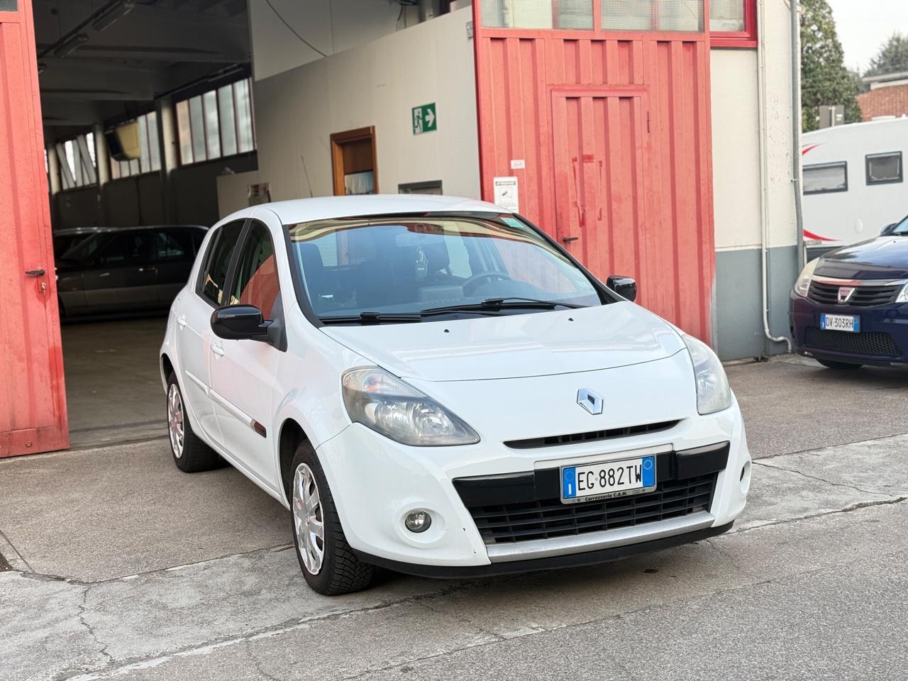 Renault Clio 1.2 16V 5 porte Confort