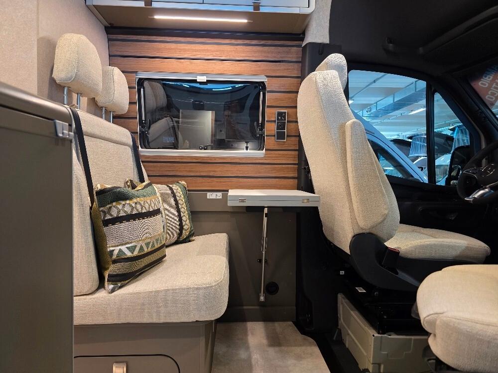 CAMPER VAN HYMER GRAND CANYON S