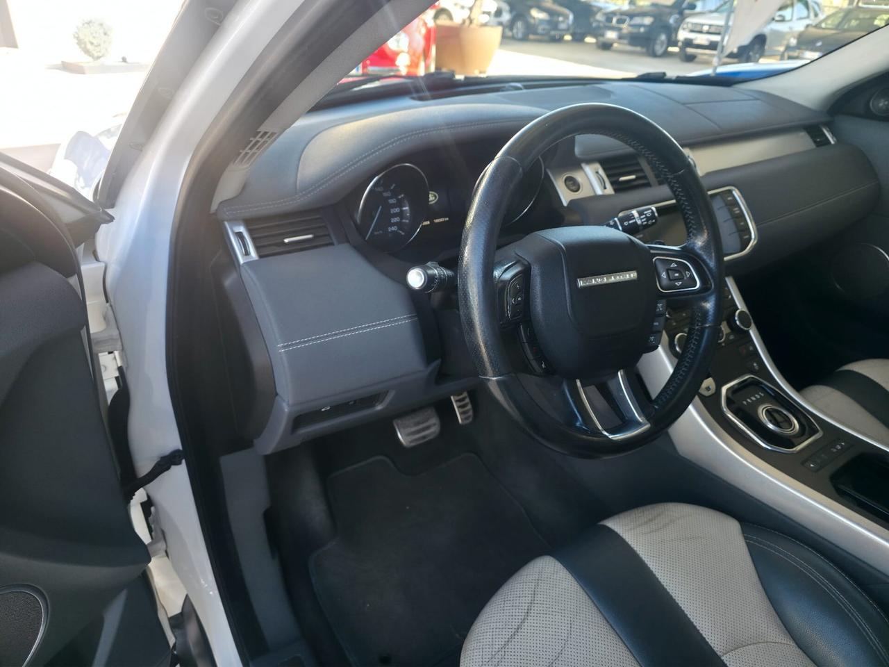 Land Rover Range Evoque 2.2 TD4 5p. Prestige