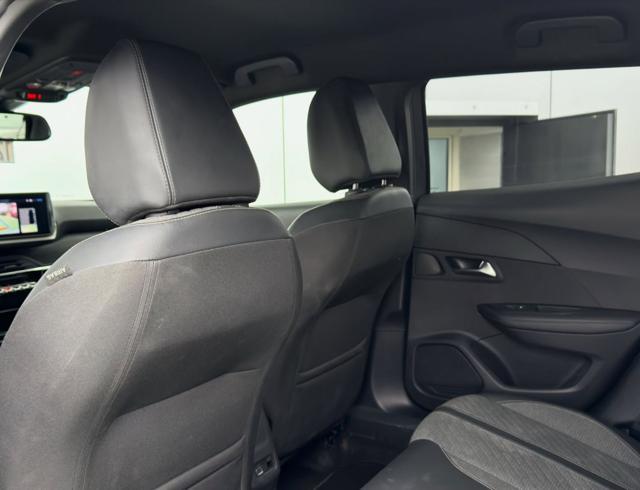 PEUGEOT 2008 BlueHDi 130 S&S EAT8 Allure