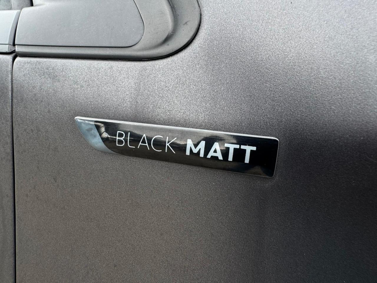 Peugeot 2008 BlueHDi 120 S&S Black Matt