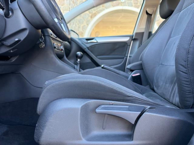 VOLKSWAGEN Golf 1.6 TDI HIGHLINE+NAVI+ALCANTARA+BIZONA