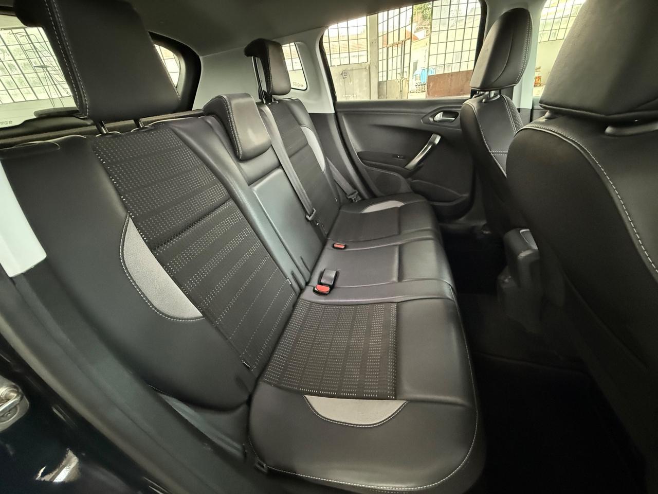 Peugeot 2008 PureTech Turbo 110 EAT6 S&S Black Matt