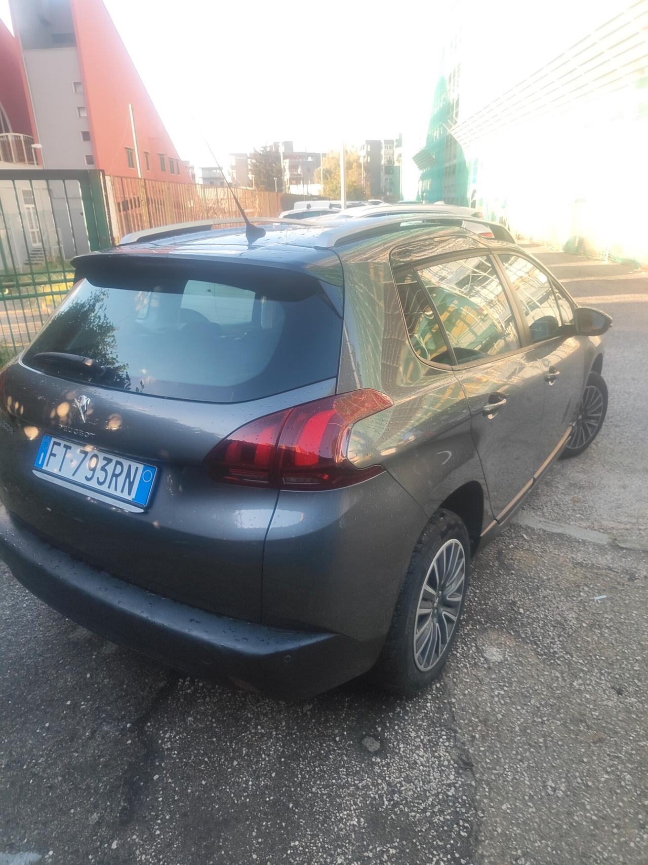 Peugeot 2008 PureTech 82 Active