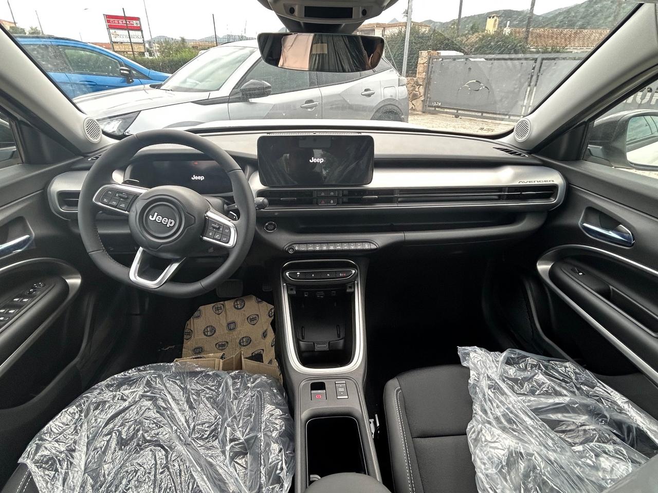 Jeep Avenger 1.2 Turbo 100 CV MHEV Summit